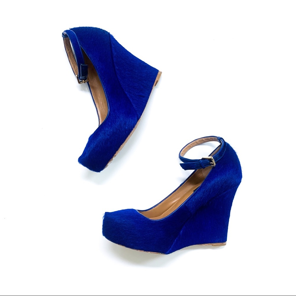 ANN TAYLOR • Cobalt Blue Calfskin Wedge